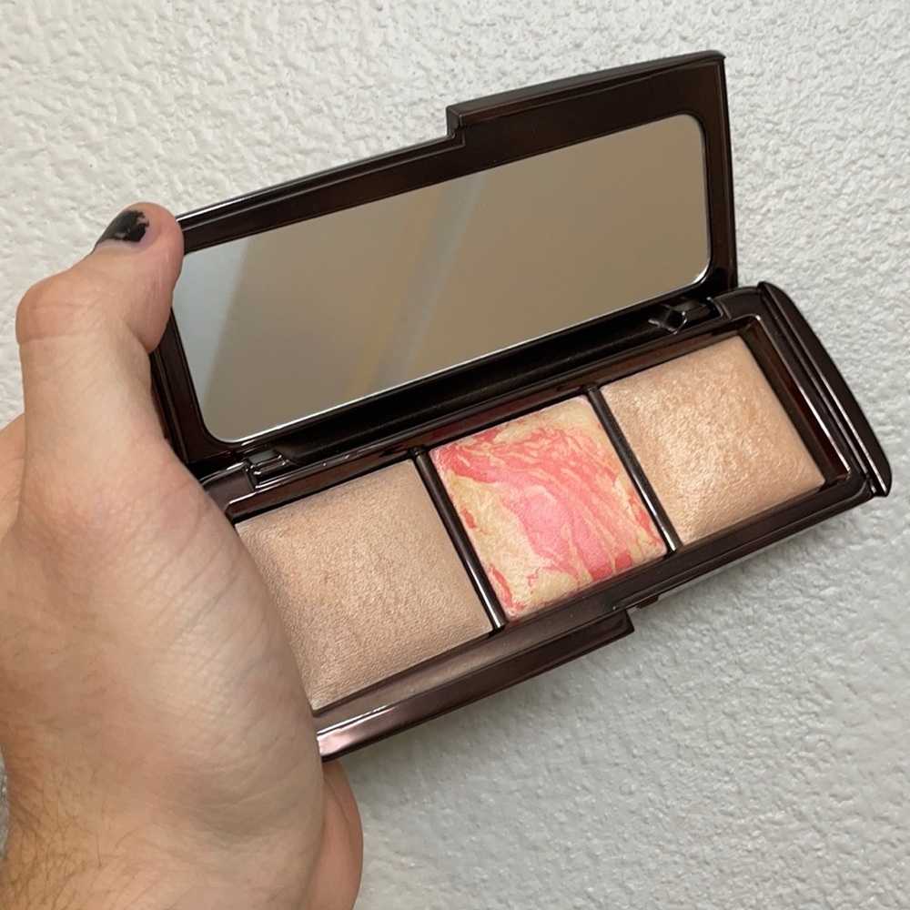 Hourglass Ambient Lighting Palette - Dim Edit